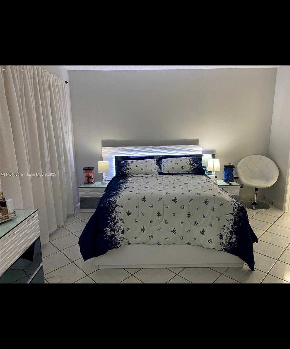 Small Image of 10249 NORTH WEST 9TH ST CIR #102-8, Miami Number 7