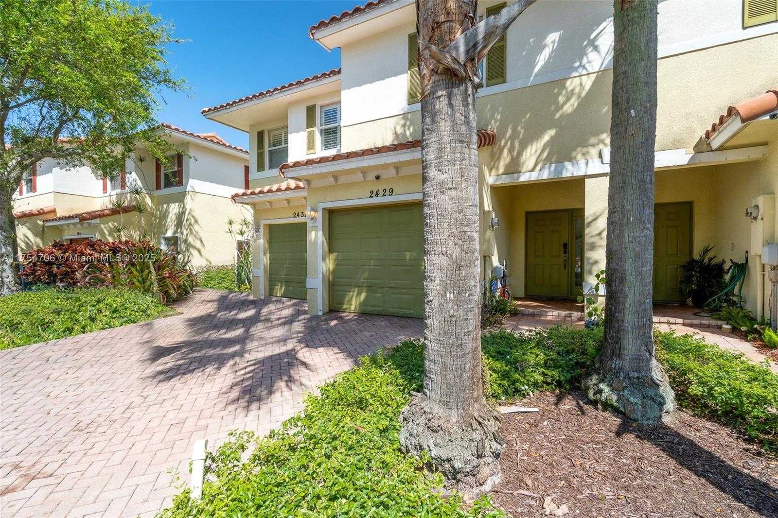 Small Image of 2429 NORTH WEST 31ST CT #2429, Oakland Park Number 30