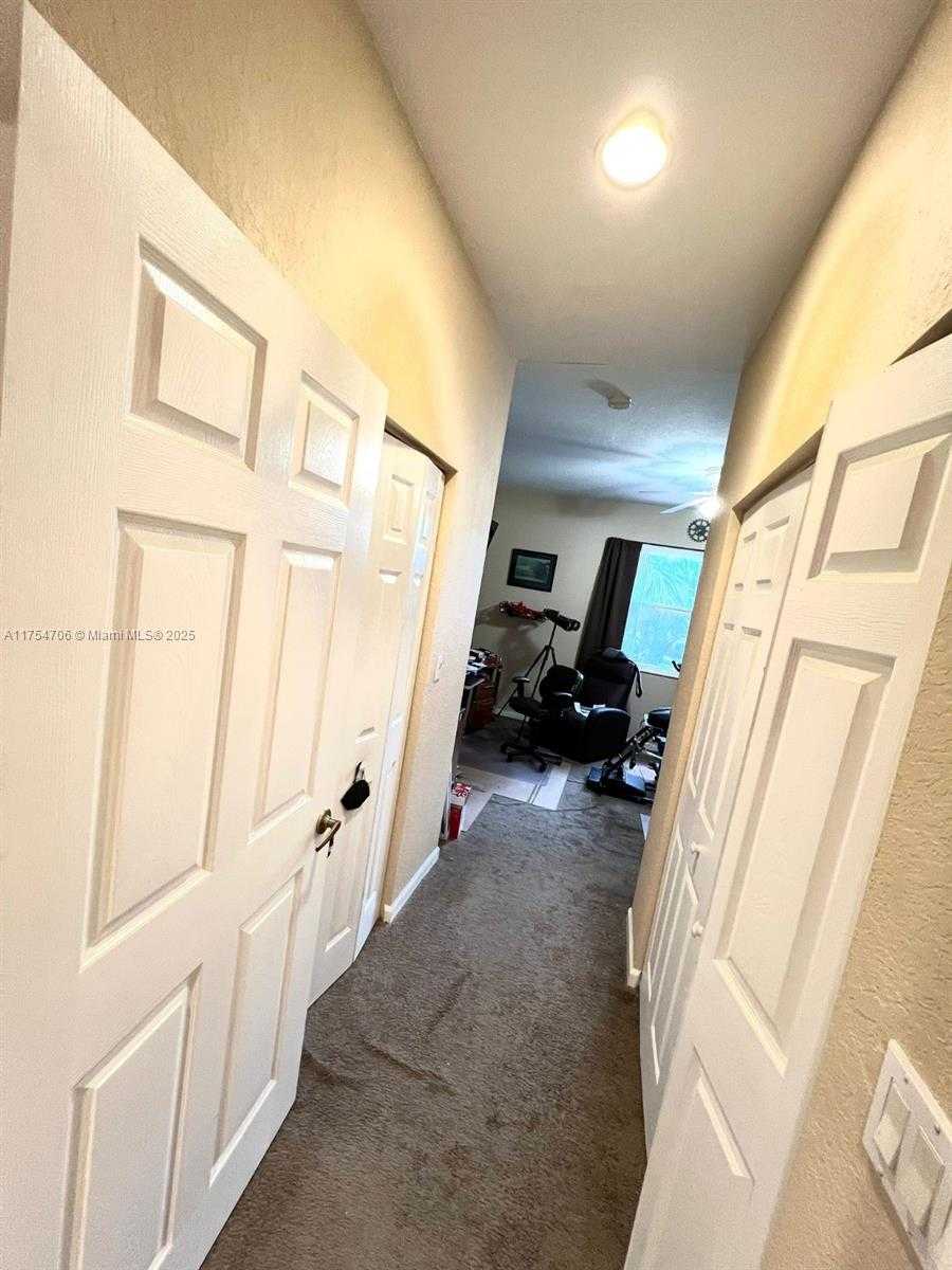Small Image of 2429 NORTH WEST 31ST CT #2429, Oakland Park Number 57