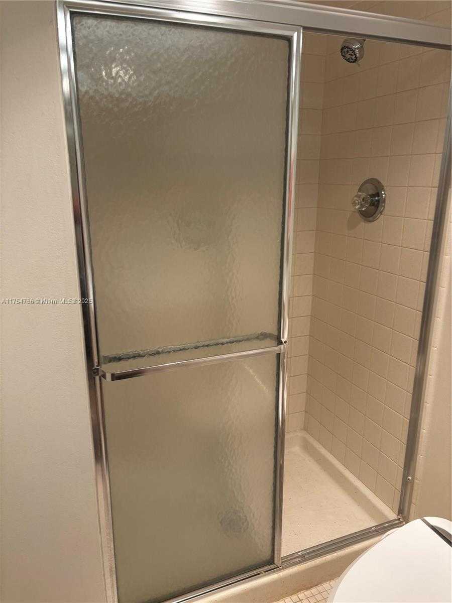 Small Image of 301 174TH ST #2217, Sunny Isles Beach Number 15