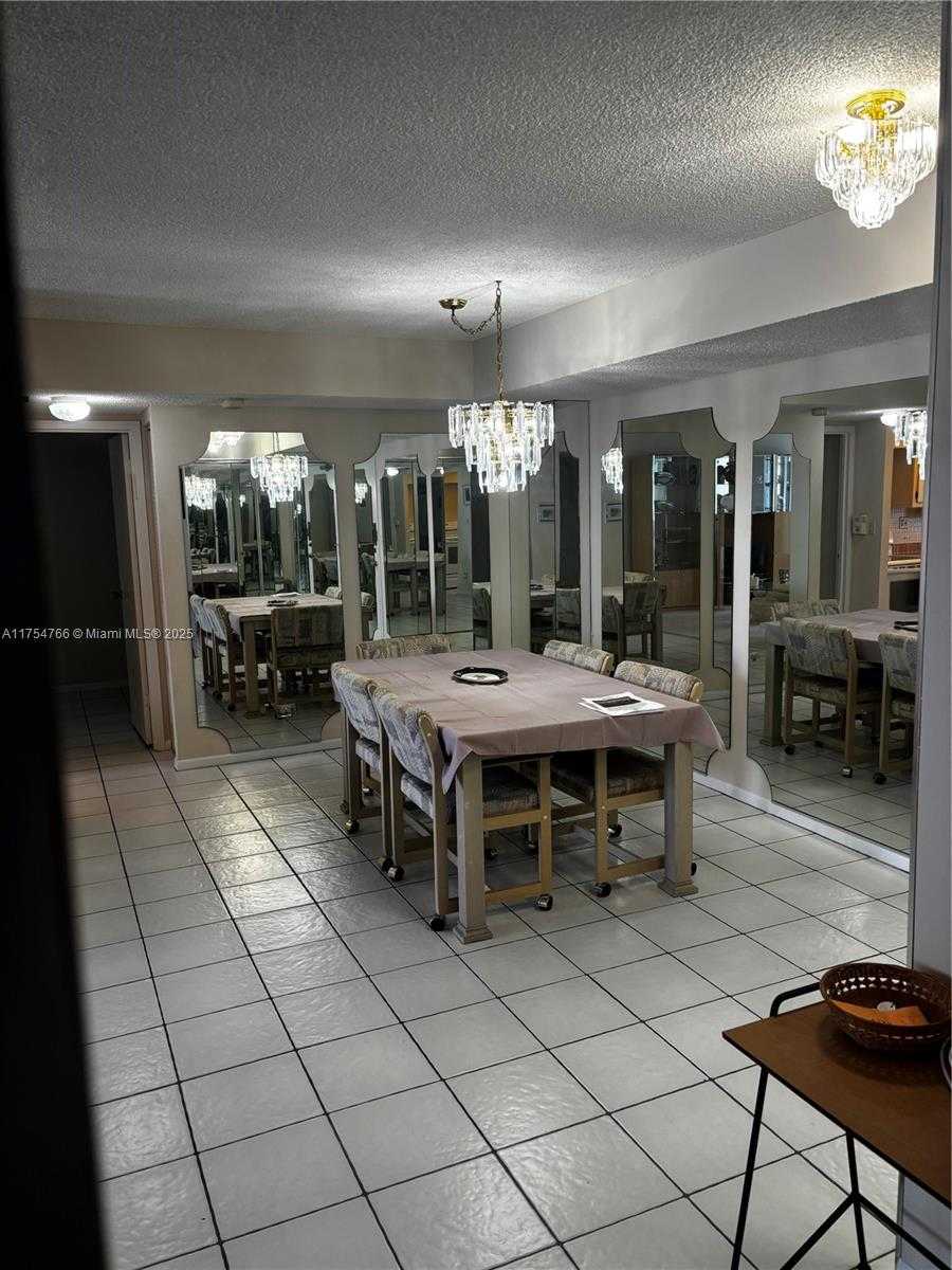 Small Image of 301 174TH ST #2217, Sunny Isles Beach Number 3