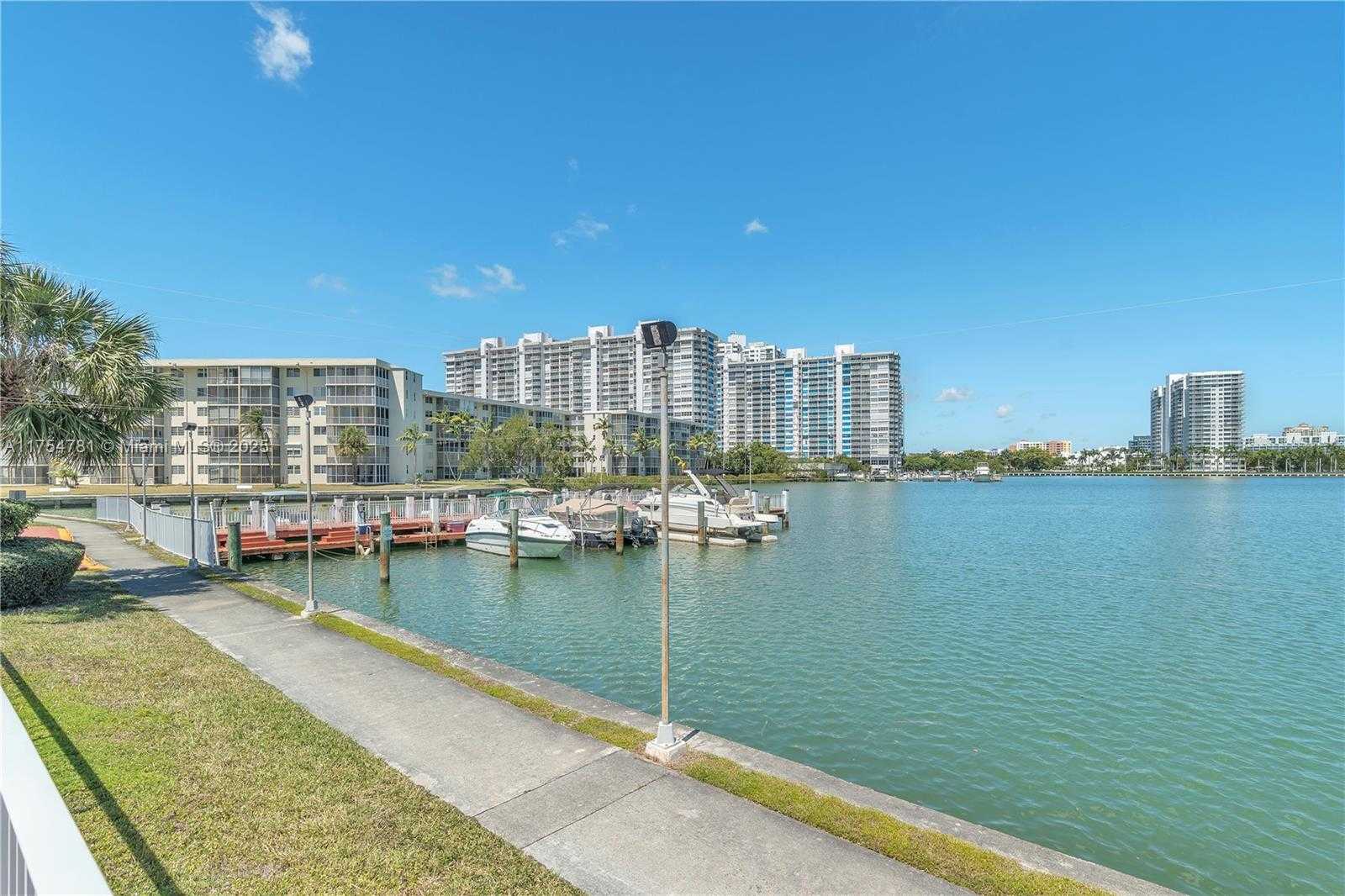 Small Image of 2905 POINT EAST DR #L311, Aventura Number 13