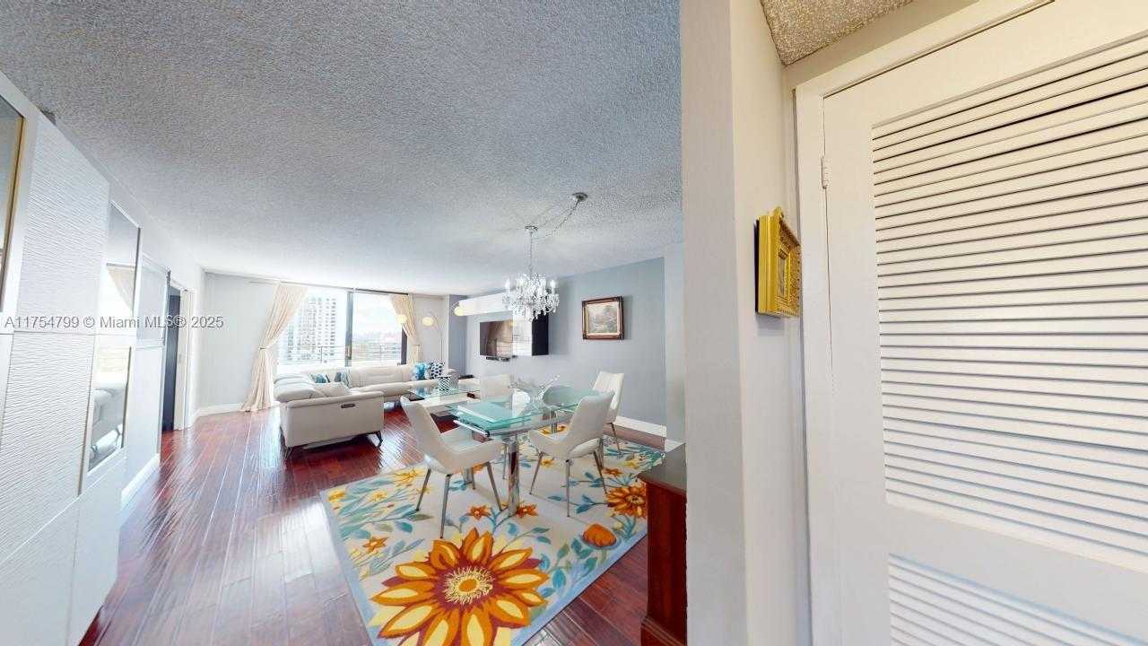 Small Image of 2500 PARKVIEW DR #1217, Hallandale Beach Number 11