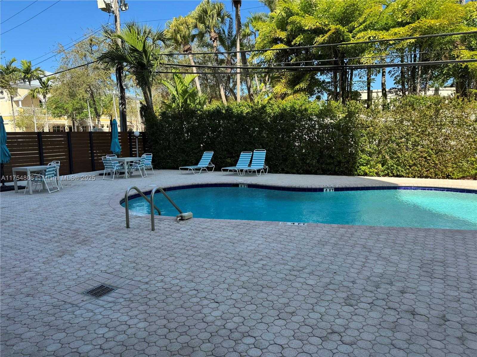 Small Image of 555 CRANDON BLVD #32, Key Biscayne Number 34
