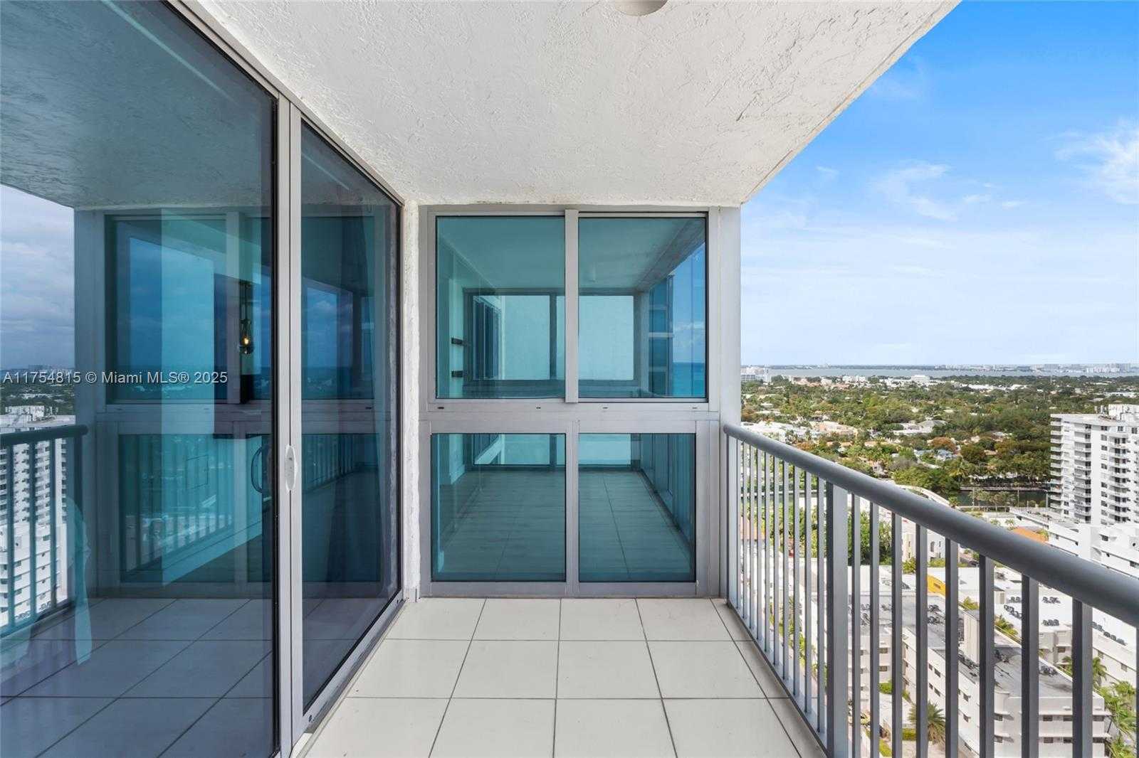 Small Image of 2655 COLLINS #2405, Miami Beach Number 36