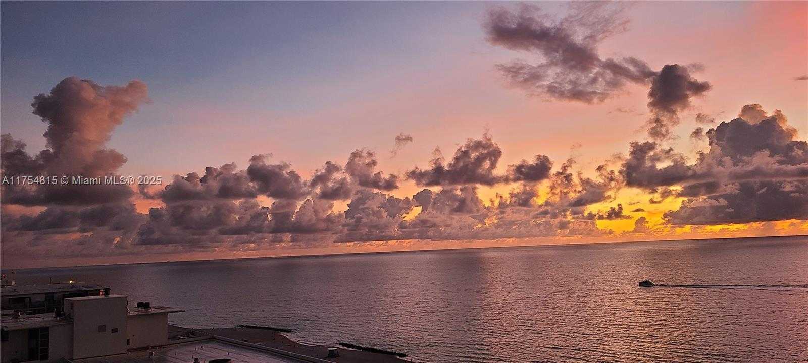 Small Image of 2655 COLLINS #2405, Miami Beach Number 40