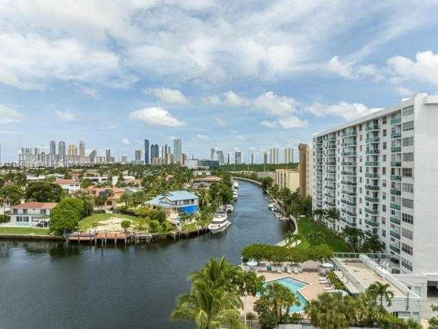 Small Image of 2841 NORTH EAST 163RD #815, North Miami Beach Number 3