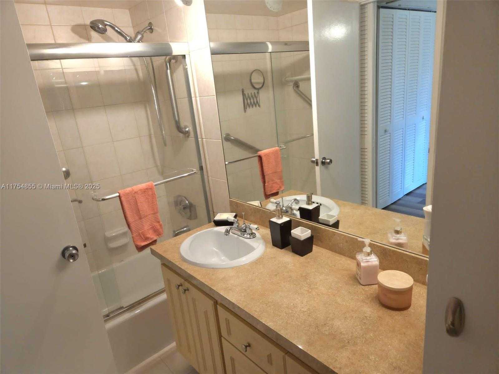 Small Image of 3535 BROKEN WOODS DR #106, Coral Springs Number 6