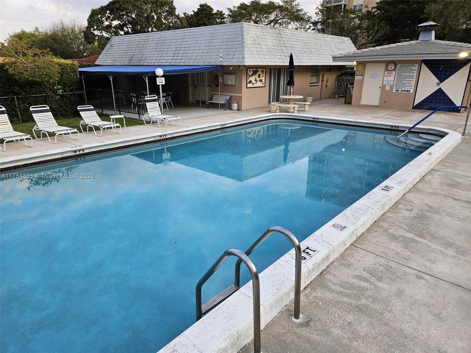 Small Image of 3535 BROKEN WOODS DR #106, Coral Springs Number 7