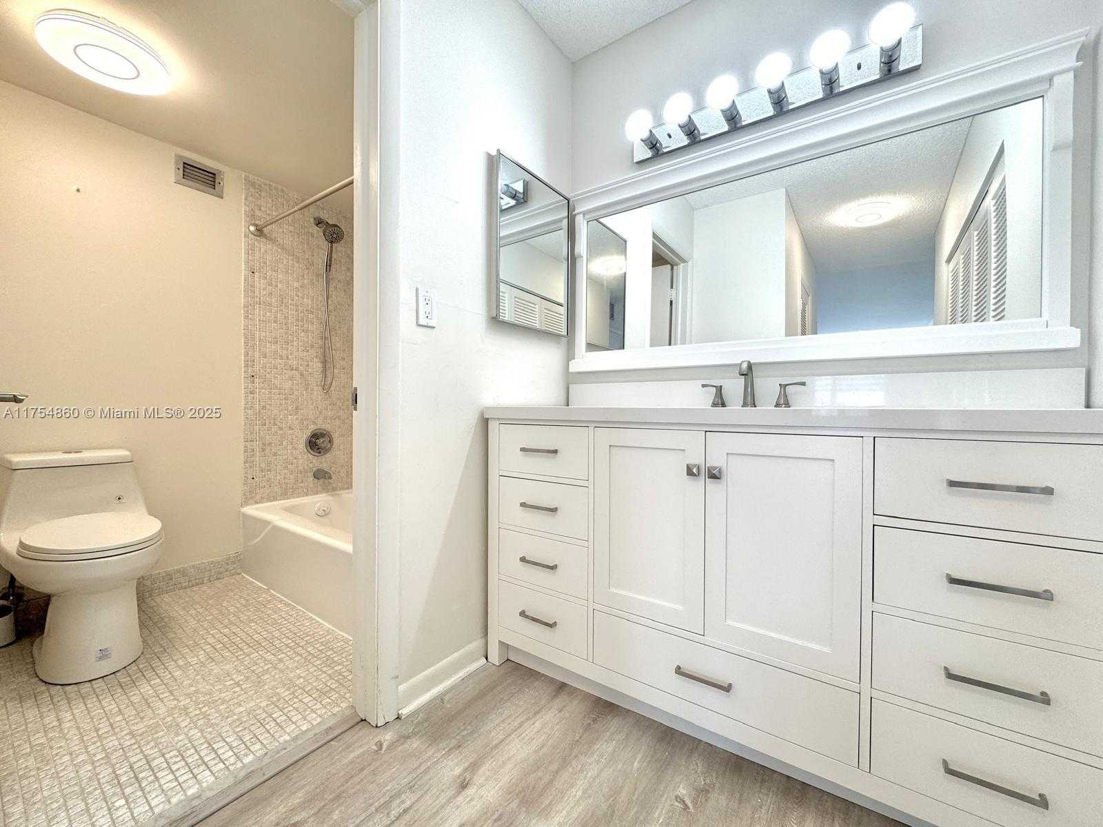 Small Image of 3800 SOUTH OCEAN DR #1707, Hollywood Number 16