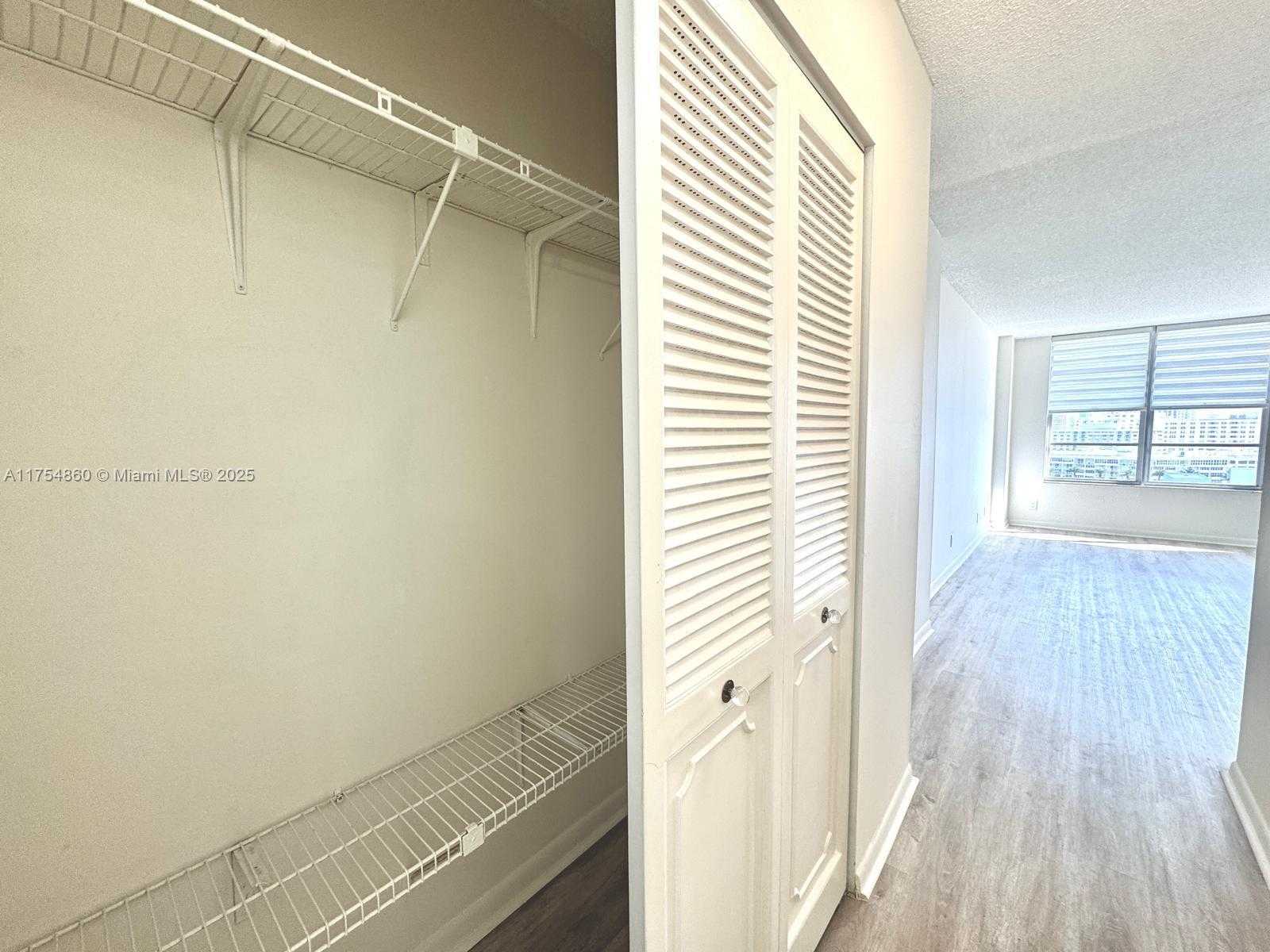 Small Image of 3800 SOUTH OCEAN DR #1707, Hollywood Number 17