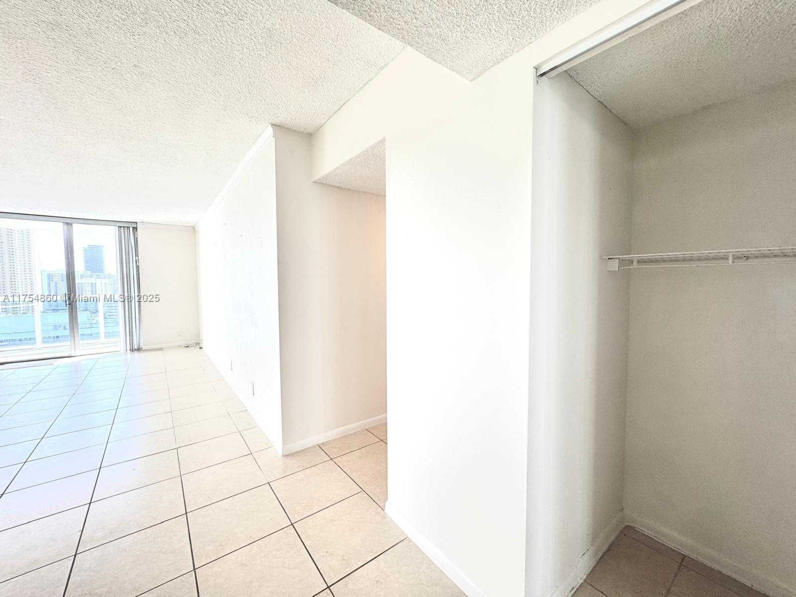 Small Image of 3800 SOUTH OCEAN DR #1707, Hollywood Number 8