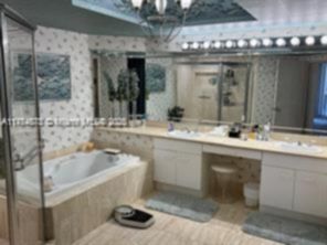 Small Image of 21205 YACHT CLUB DR #1410, Aventura Number 13