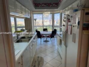 Small Image of 21205 YACHT CLUB DR #1410, Aventura Number 2