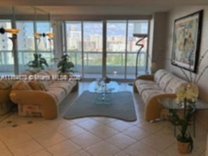 Small Image of 21205 YACHT CLUB DR #1410, Aventura Number 3