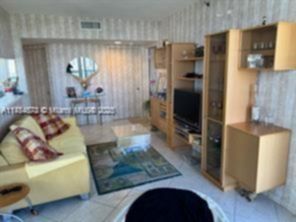 Small Image of 21205 YACHT CLUB DR #1410, Aventura Number 9