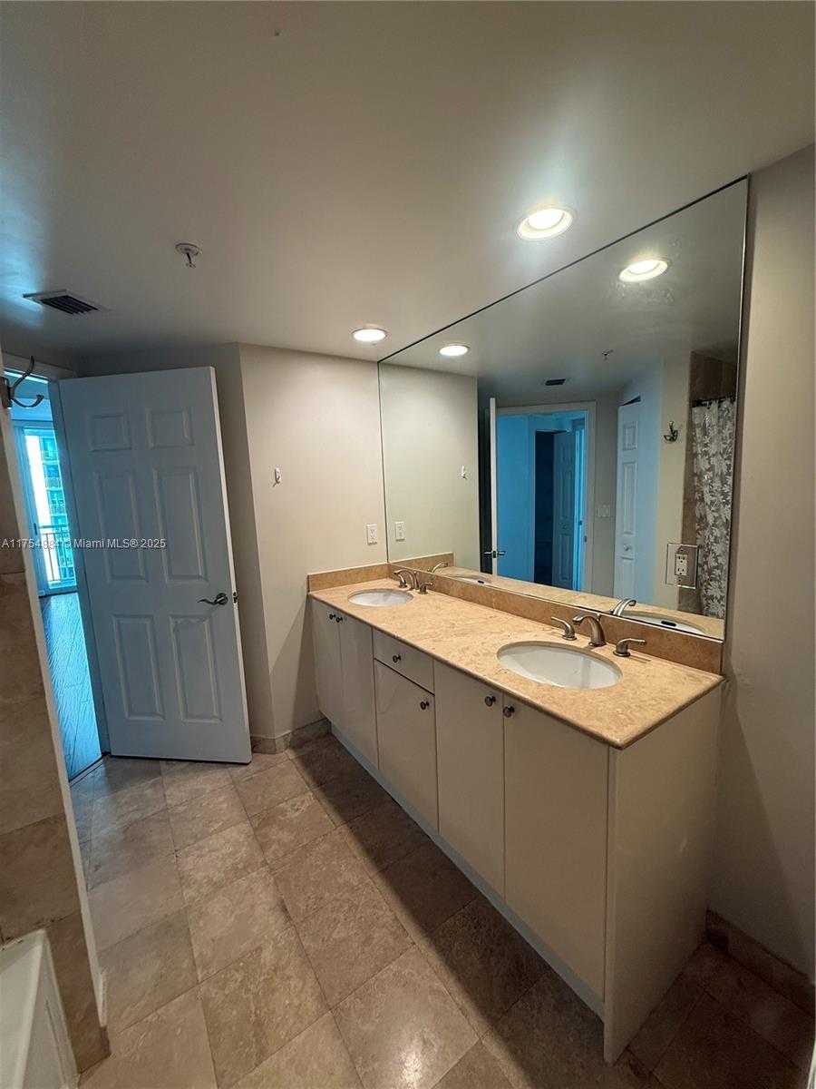 Small Image of 1745 EAST HALLANDALE BEACH BLVD #804W, Hallandale Beach Number 34
