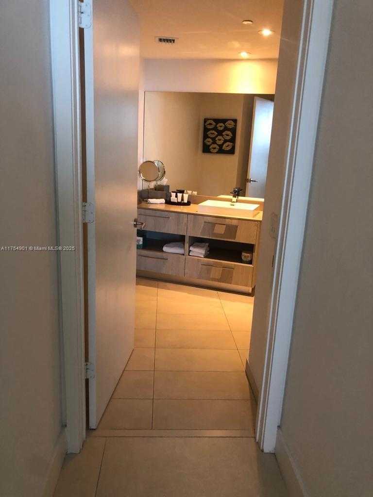 Small Image of 4111 SOUTH OCEAN DR #3605, Hollywood Number 30