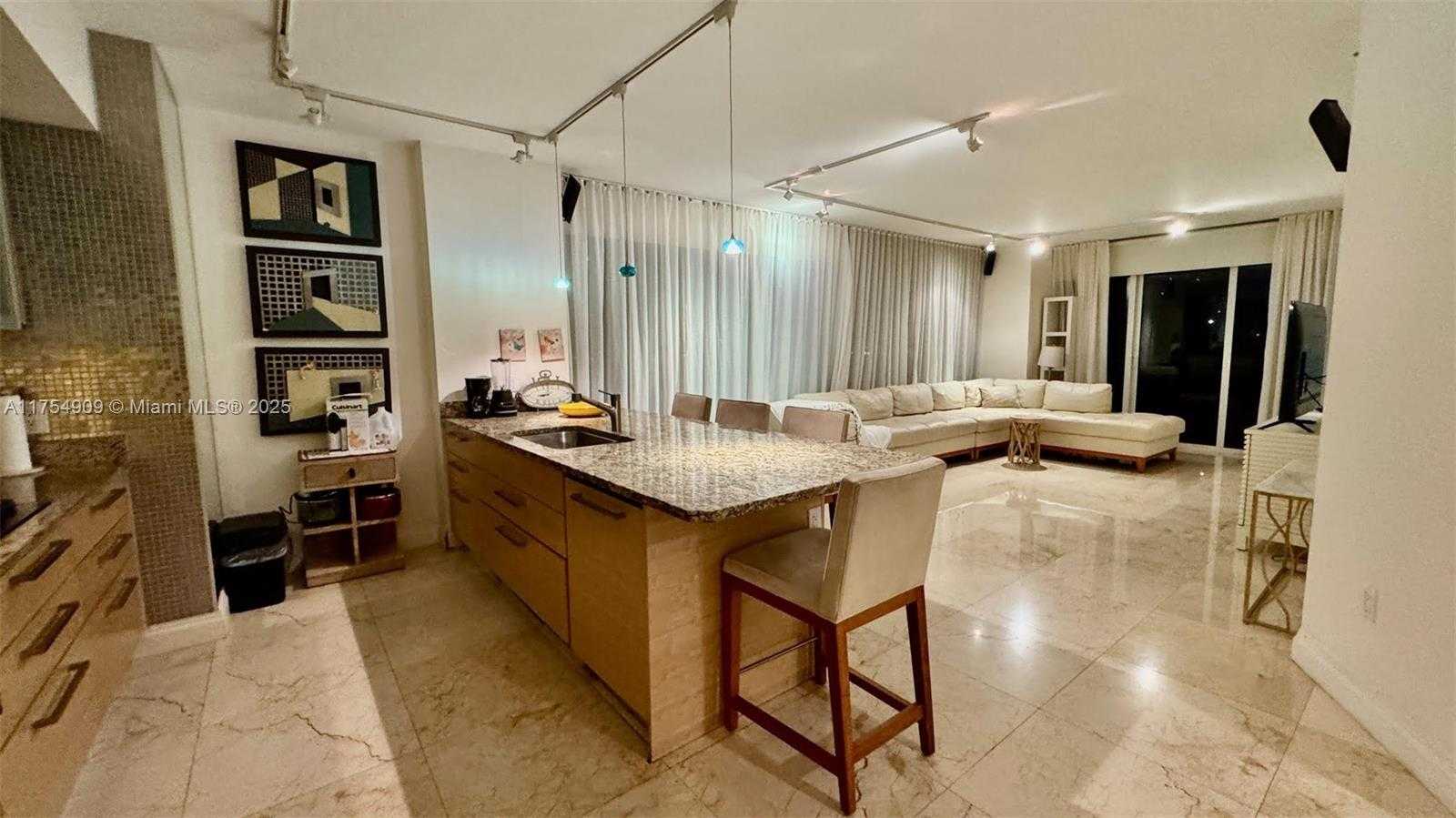 Small Image of 1830 SOUTH OCEAN DR #4708, Hallandale Beach Number 11