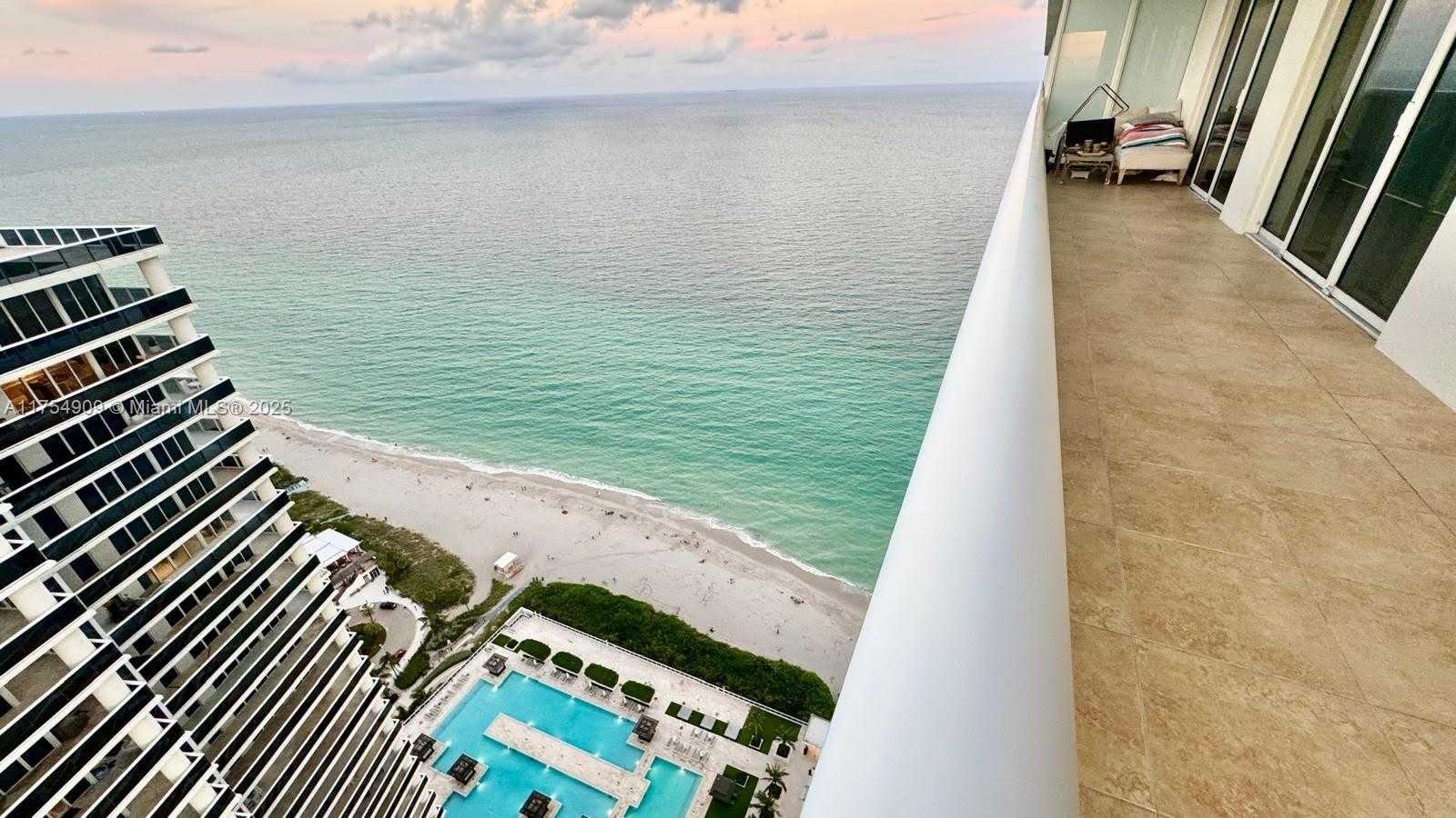 Small Image of 1830 SOUTH OCEAN DR #4708, Hallandale Beach Number 2