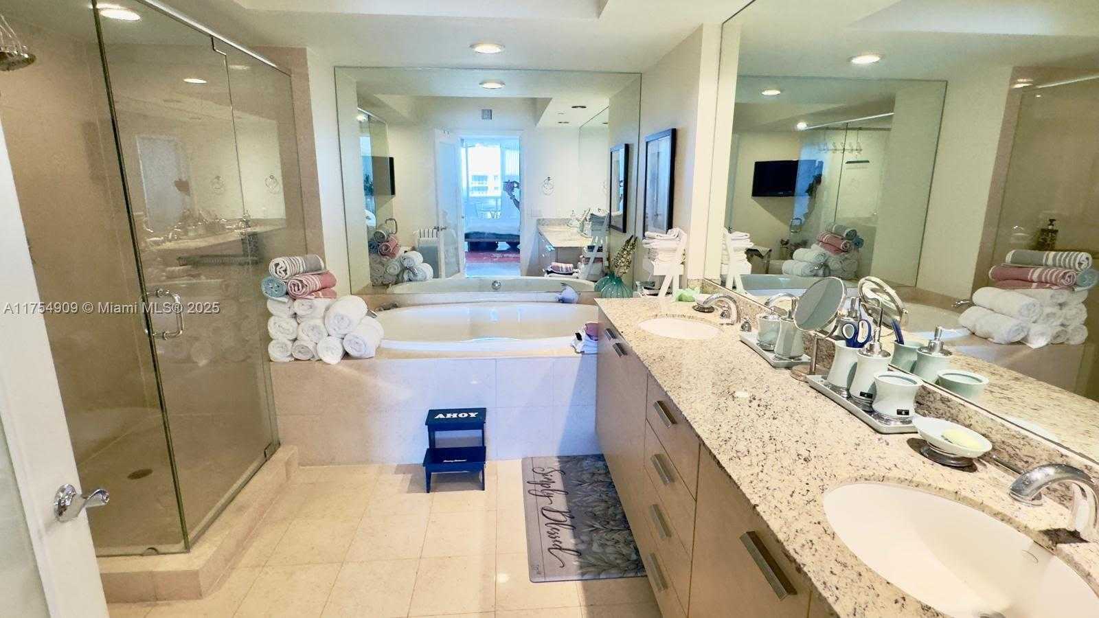 Small Image of 1830 SOUTH OCEAN DR #4708, Hallandale Beach Number 23