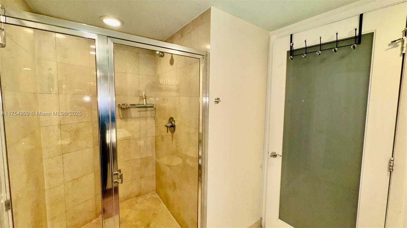 Small Image of 1830 SOUTH OCEAN DR #4708, Hallandale Beach Number 31