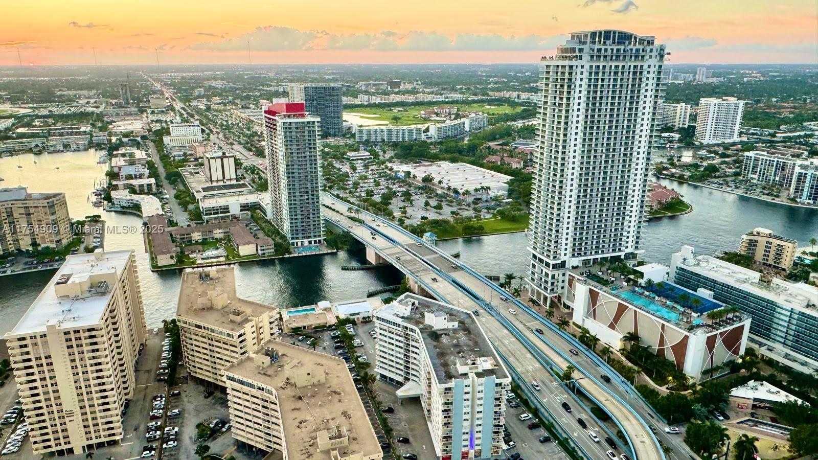 Small Image of 1830 SOUTH OCEAN DR #4708, Hallandale Beach Number 5