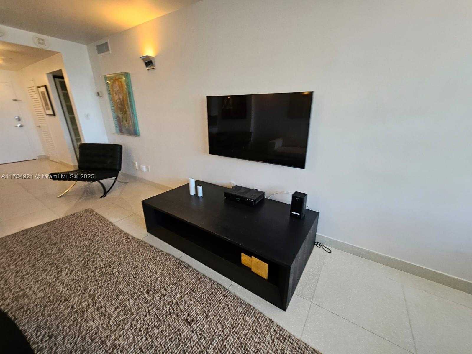 Small Image of 100 LINCOLN RD #1242, Miami Beach Number 24
