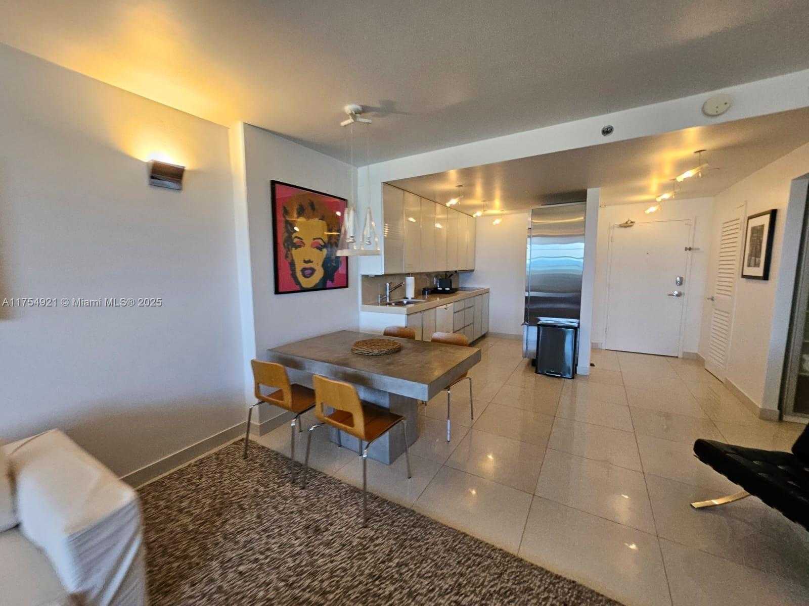Small Image of 100 LINCOLN RD #1242, Miami Beach Number 4