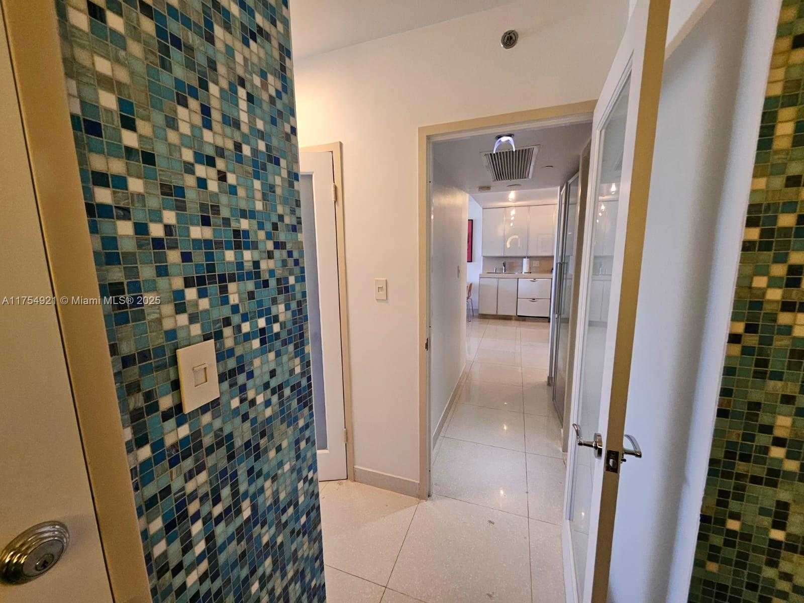 Small Image of 100 LINCOLN RD #1242, Miami Beach Number 6
