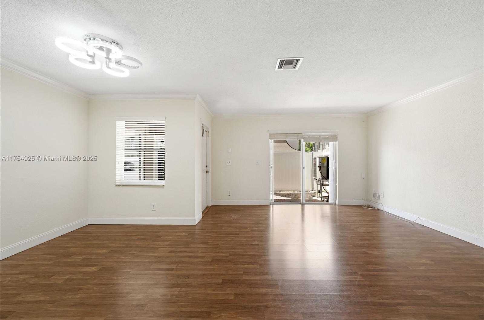 Small Image of 12611 SOUTH WEST 54TH CT #12611, Miramar Number 10