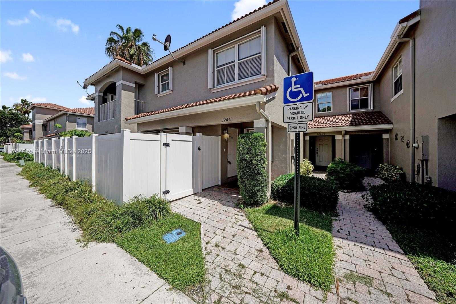 Small Image of 12611 SOUTH WEST 54TH CT #12611, Miramar Number 32
