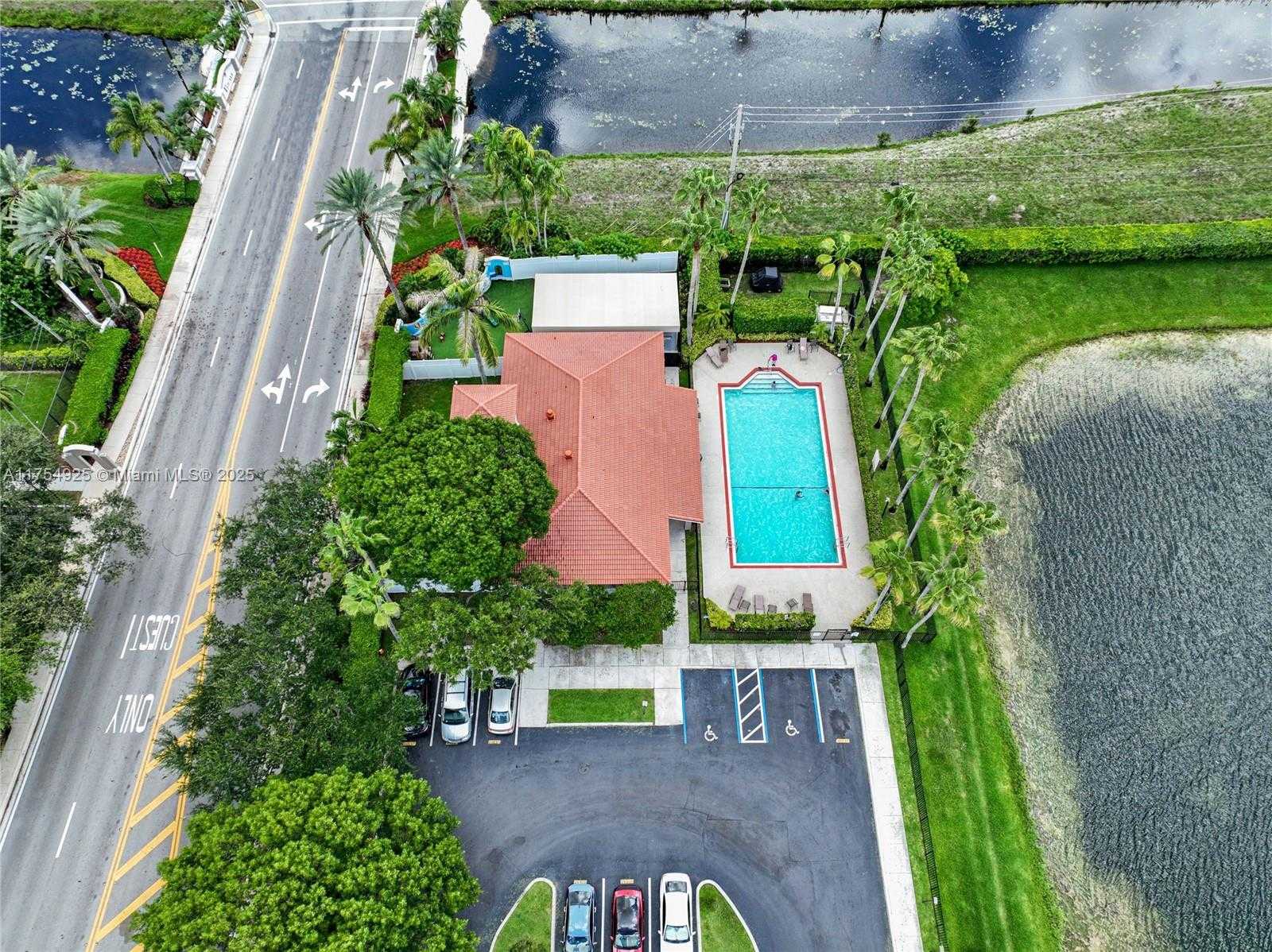 Small Image of 12611 SOUTH WEST 54TH CT #12611, Miramar Number 38