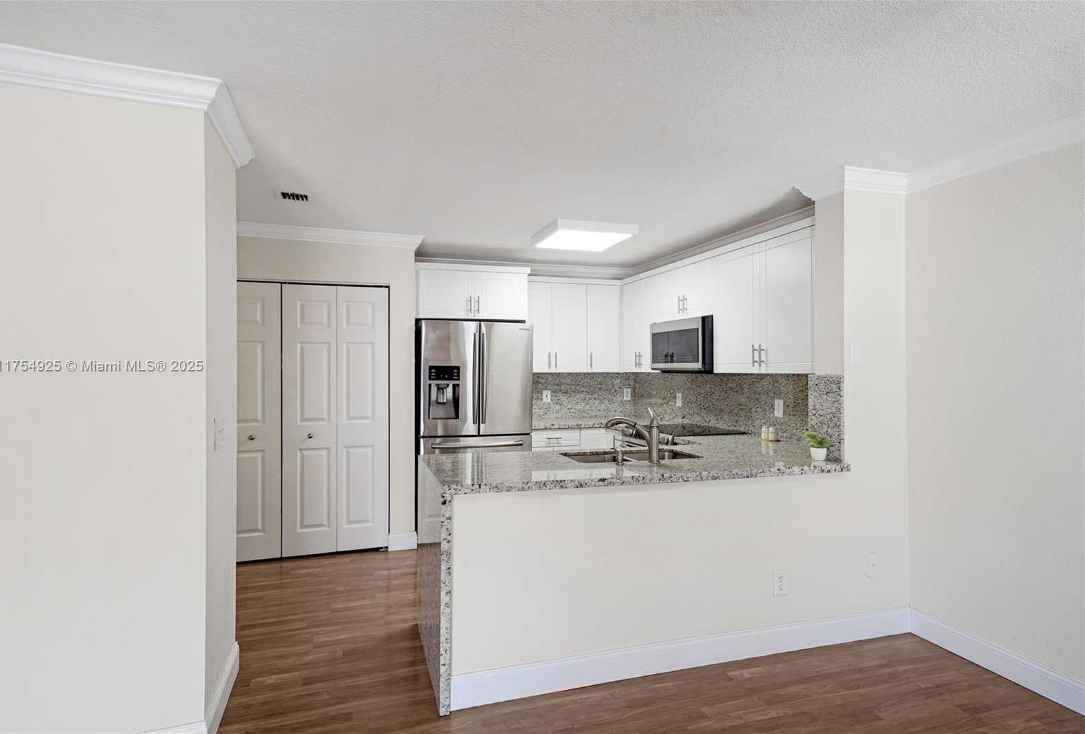 Small Image of 12611 SOUTH WEST 54TH CT #12611, Miramar Number 7