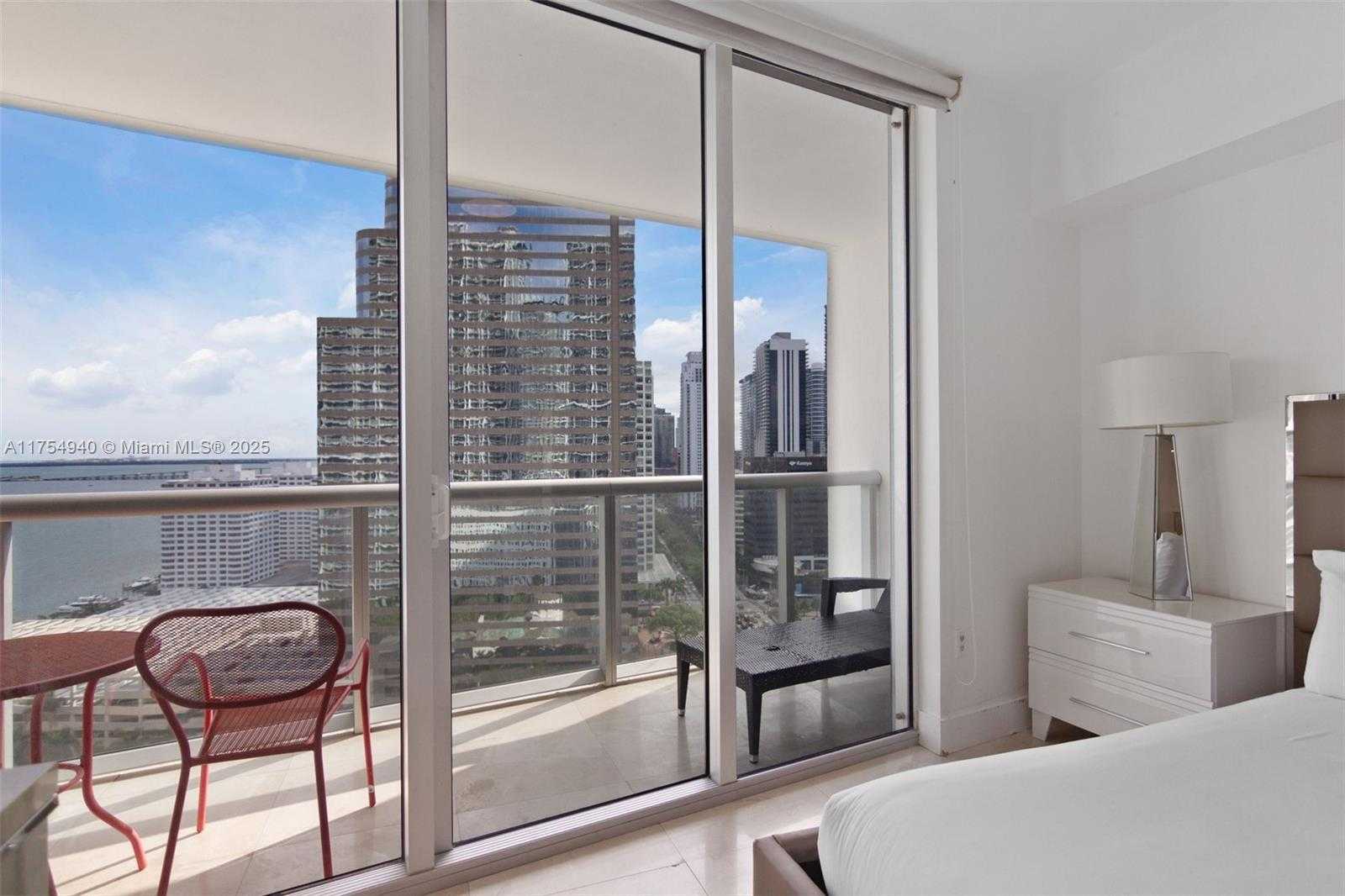Small Image of 485 BRICKELL AVE #2209, Miami Number 10