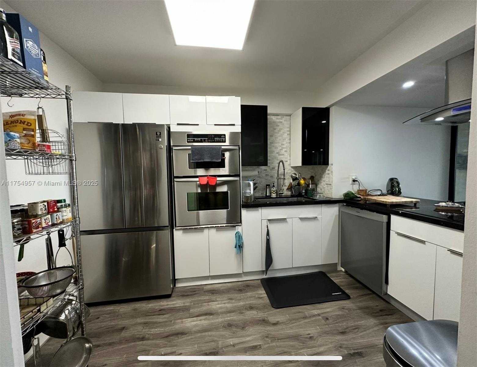 Small Image of 20301 WEST COUNTRY CLUB DR #1530, Aventura Number 12