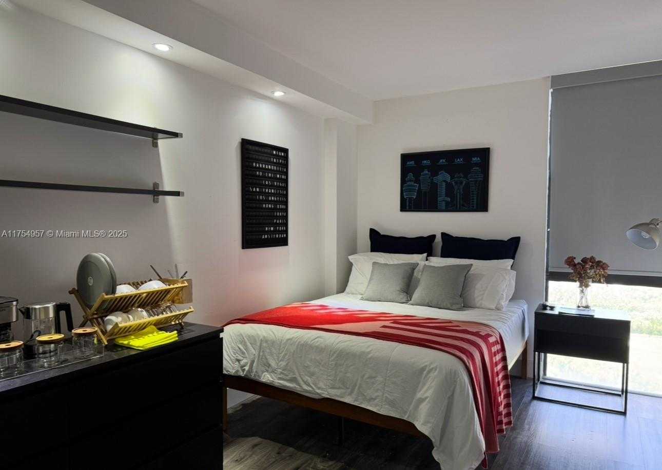 Small Image of 20301 WEST COUNTRY CLUB DR #1530, Aventura Number 18