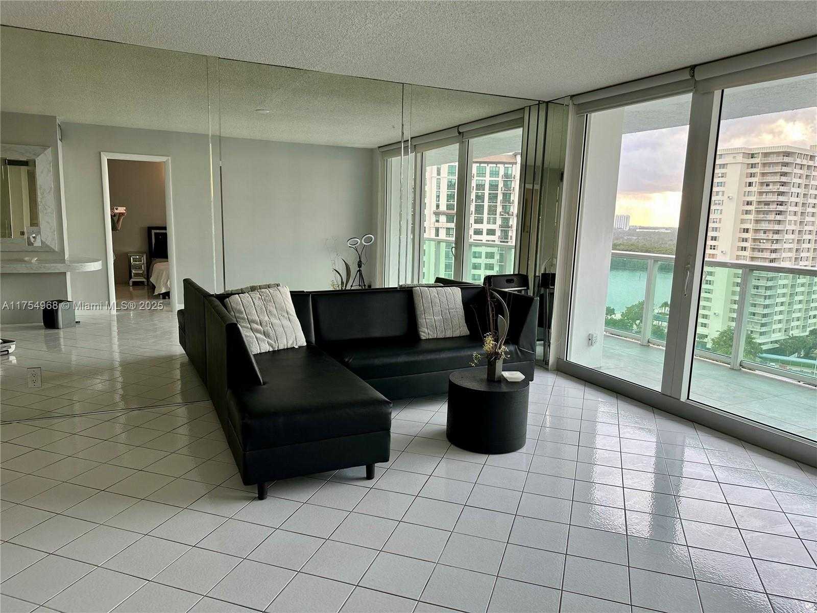 Small Image of 100 BAYVIEW DR #1503, Sunny Isles Beach Number 18