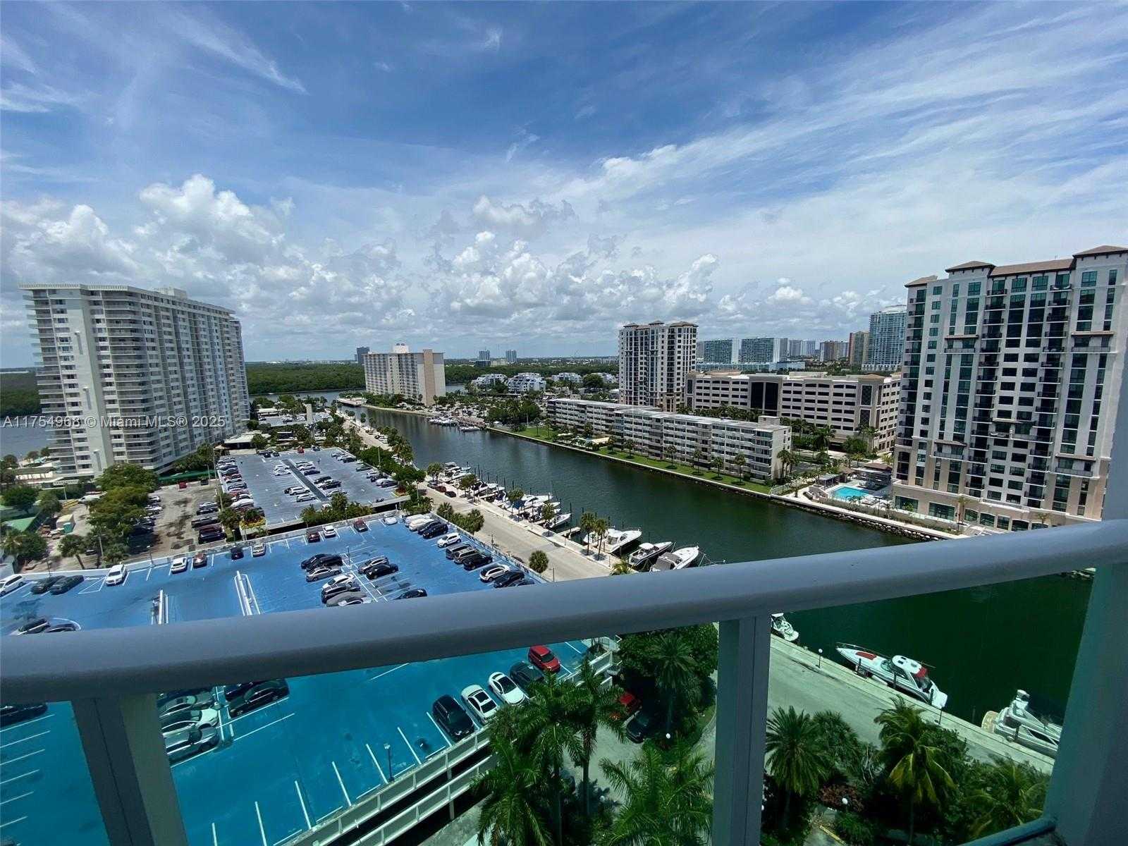 Small Image of 100 BAYVIEW DR #1503, Sunny Isles Beach Number 34