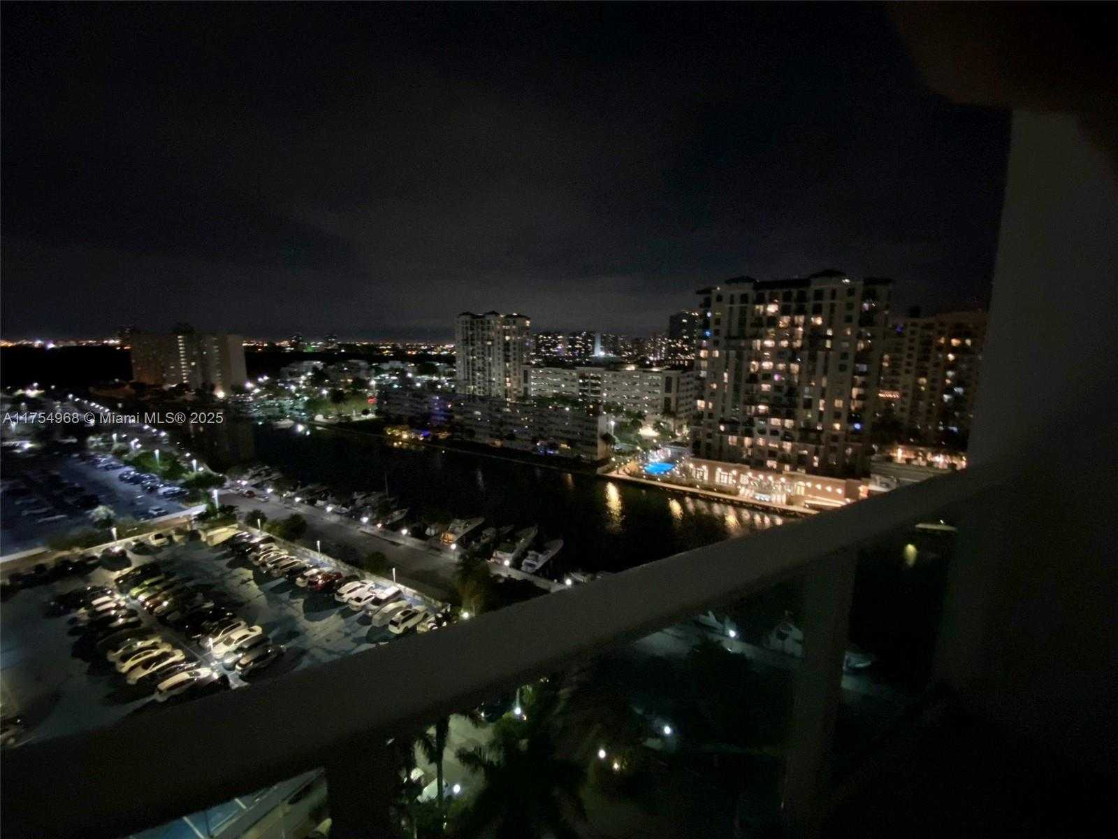 Small Image of 100 BAYVIEW DR #1503, Sunny Isles Beach Number 37
