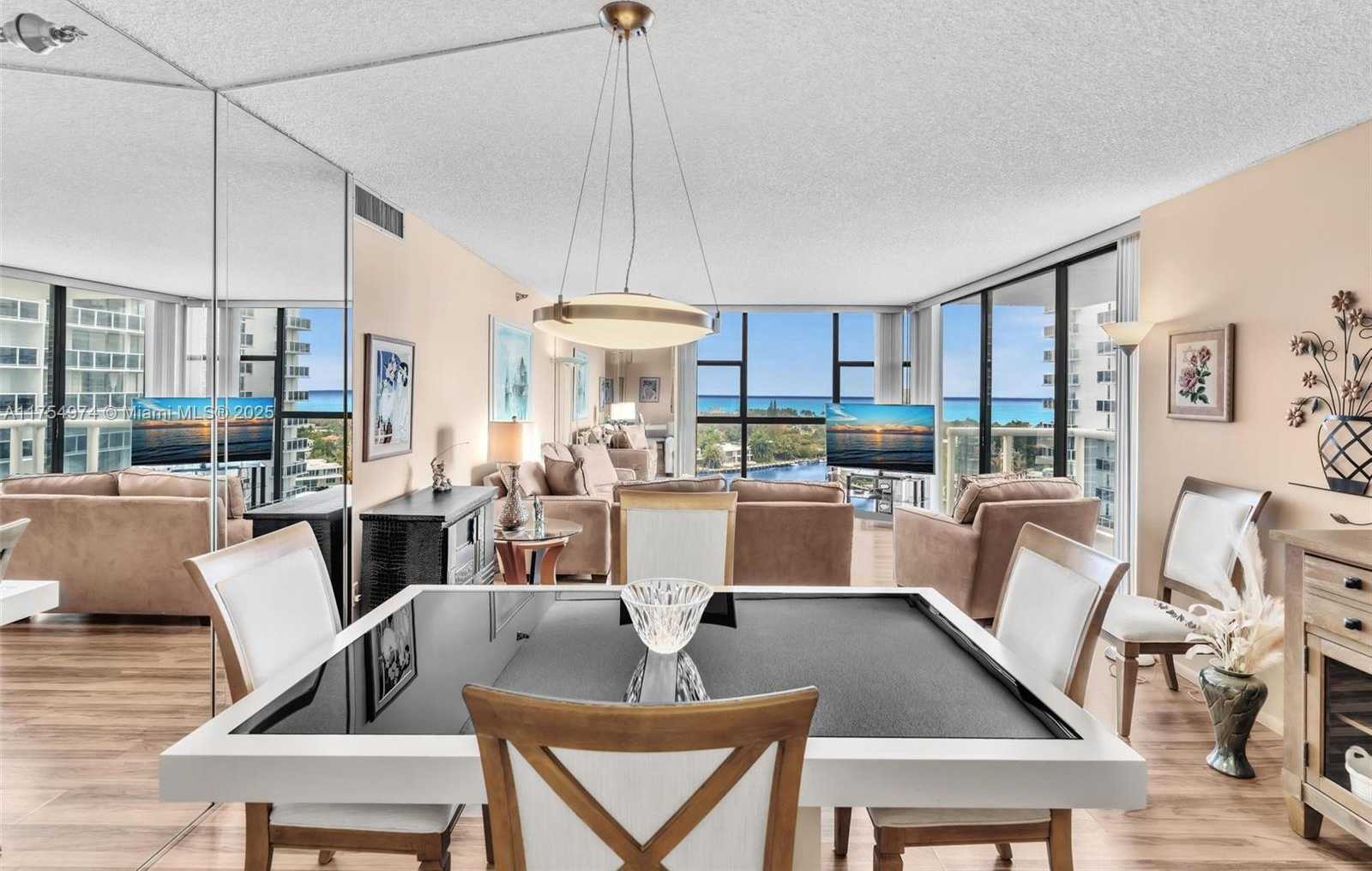 Small Image of 20505 E Country Club Dr, Aventura, FL 33180, USA Number 2