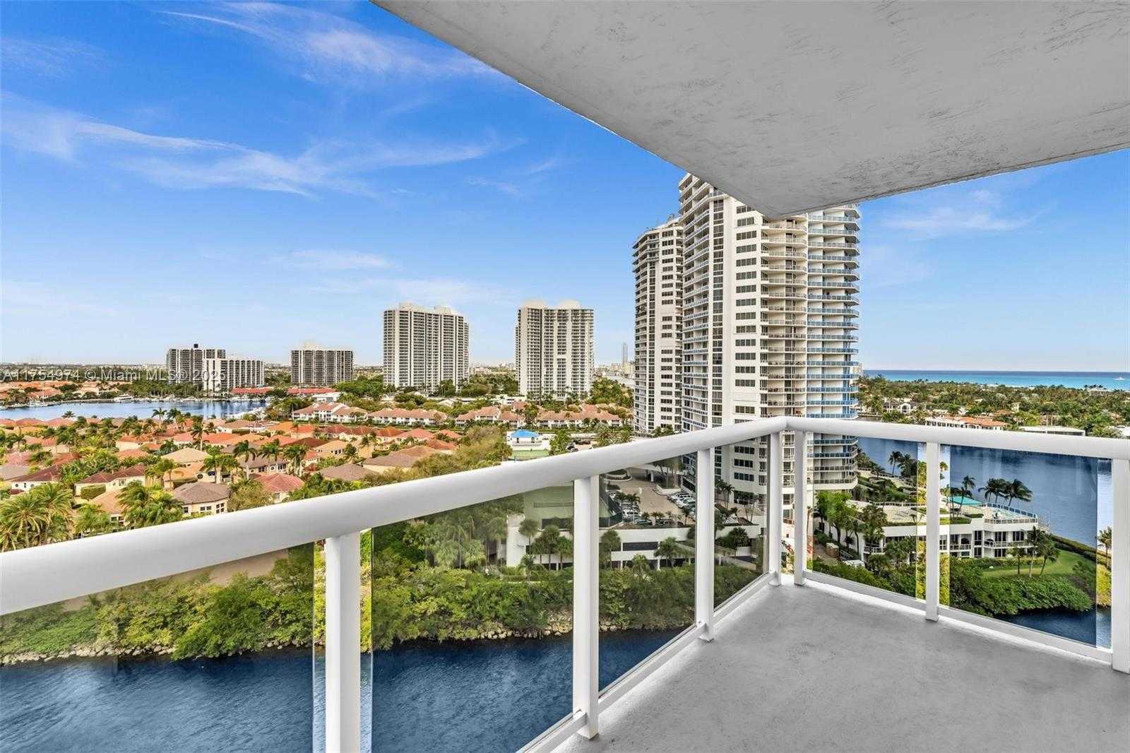 Small Image of 20505 E Country Club Dr, Aventura, FL 33180, USA Number 31