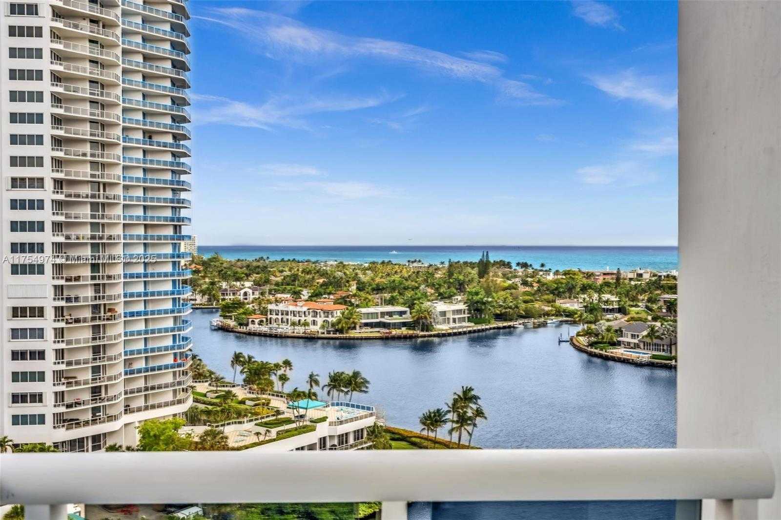Small Image of 20505 E Country Club Dr, Aventura, FL 33180, USA Number 33