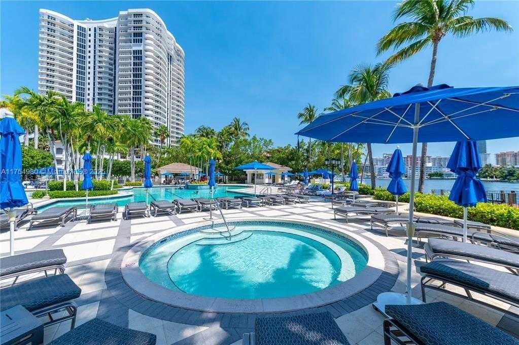 Small Image of 21205 YACHT CLUB DR #1802, Aventura Number 35