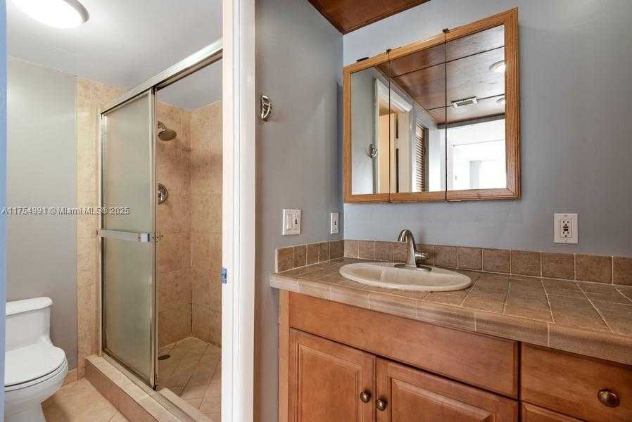 Small Image of 2025 NORTH EAST 164 ST #708, North Miami Beach Number 16