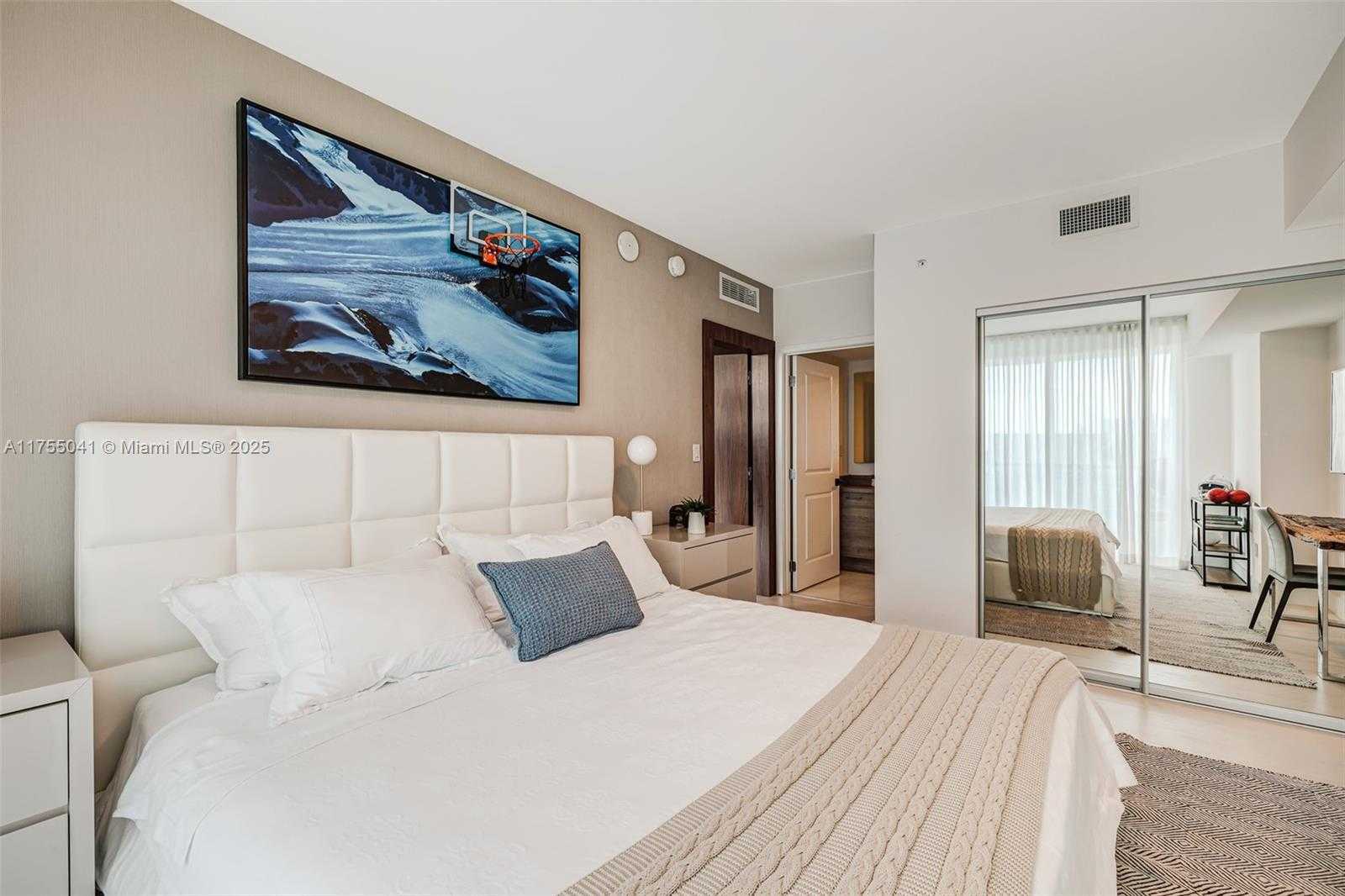 Small Image of 400 SUNNY ISLES BLVD #920, Sunny Isles Beach Number 33