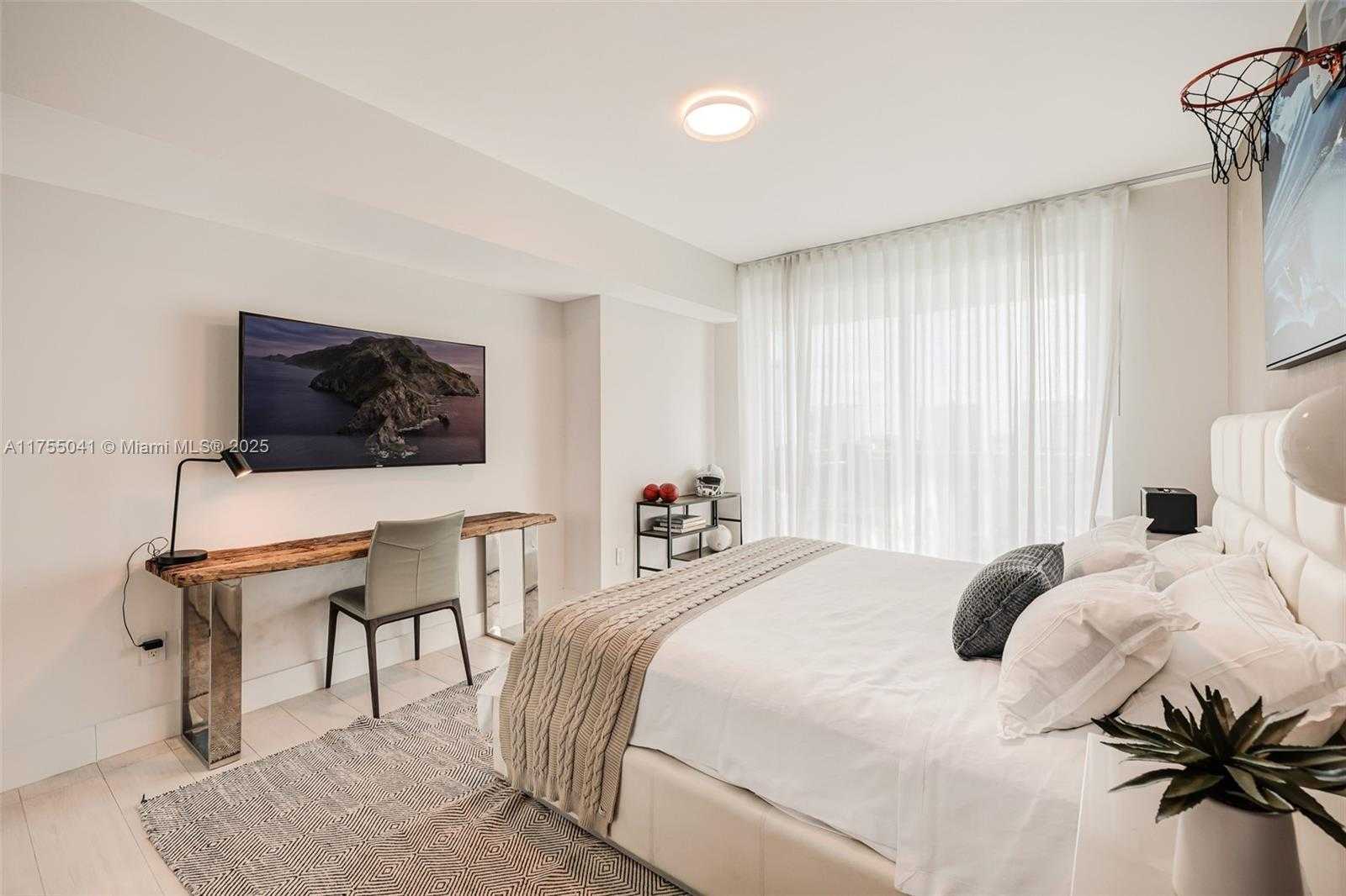 Small Image of 400 SUNNY ISLES BLVD #920, Sunny Isles Beach Number 35