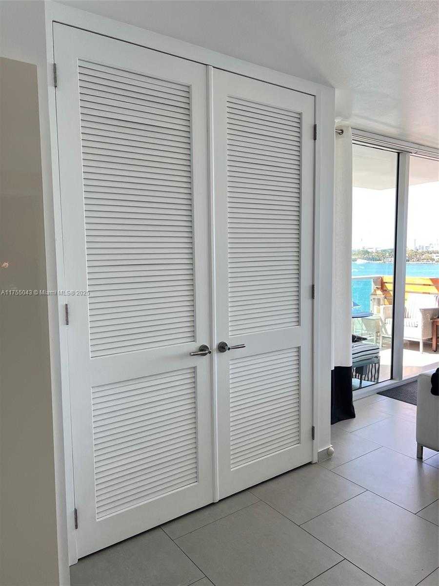 Small Image of 1200 WEST AVE #706, Miami Beach Number 12