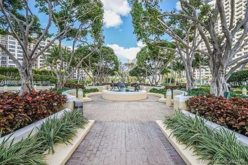 Small Image of 848 BRICKELL KEY DR #4002, Miami Number 16