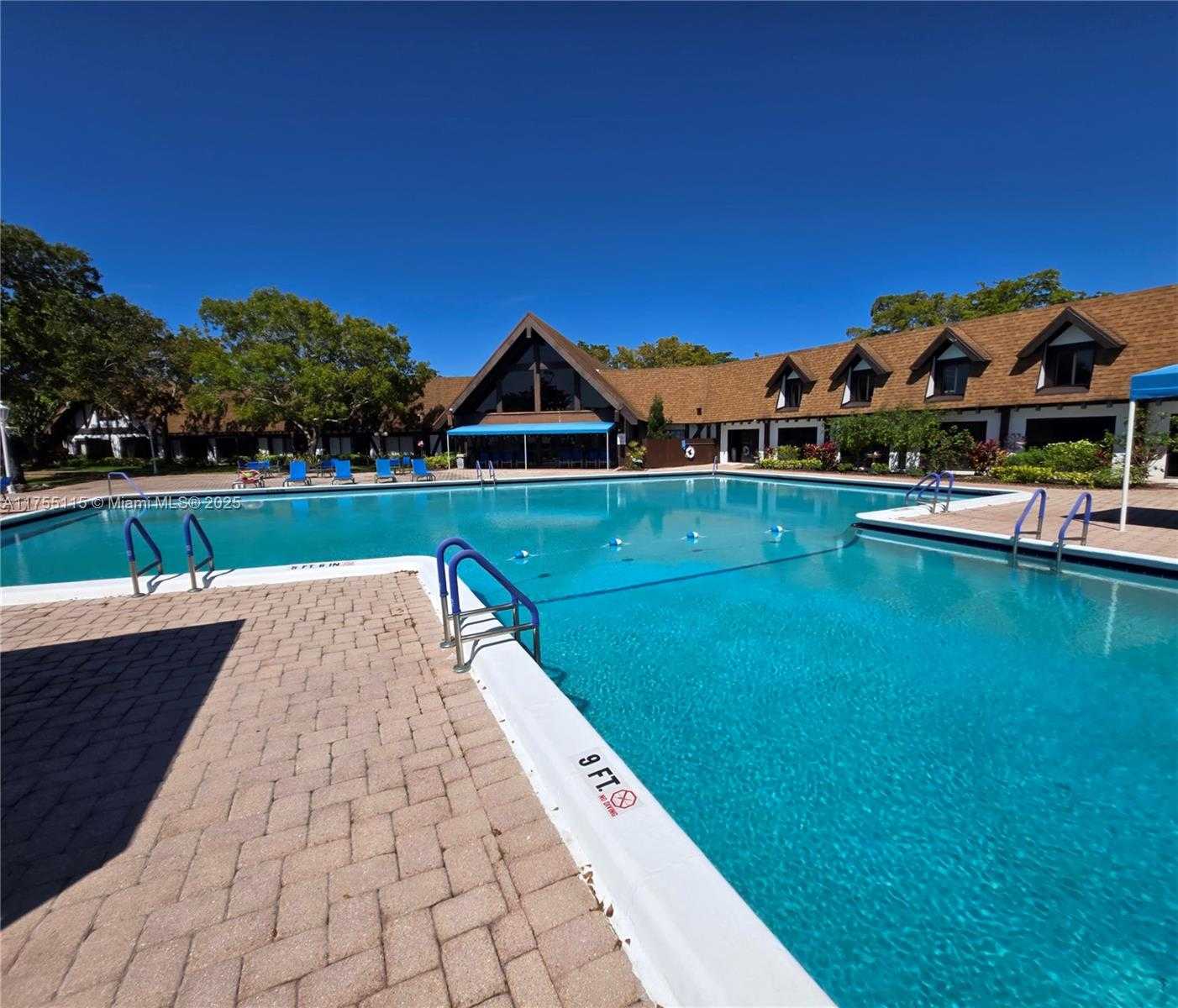 Small Image of 3710 NORTH INVERRARY DR #1P, Lauderhill Number 37